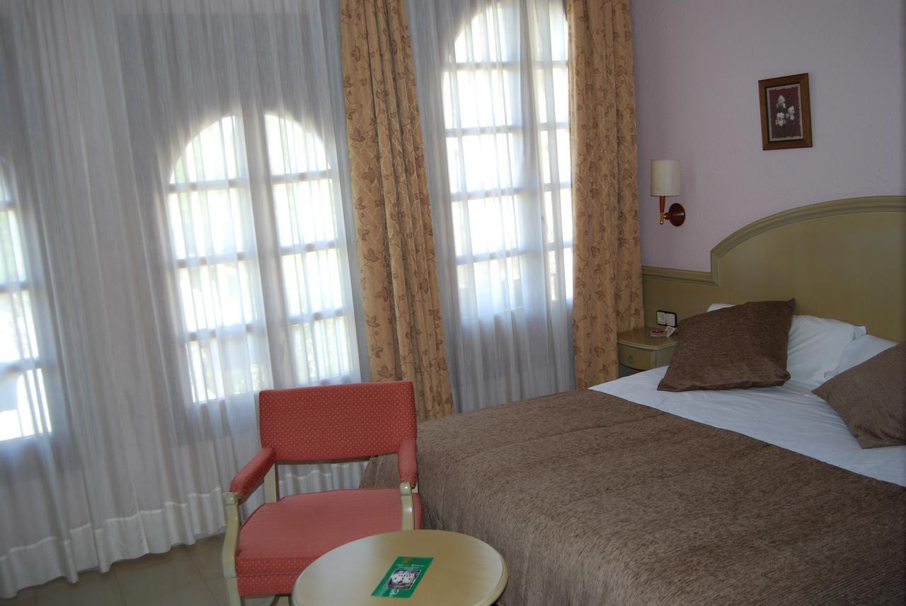 Masia Del Cadet Espluga de Francolí Exteriér fotografie